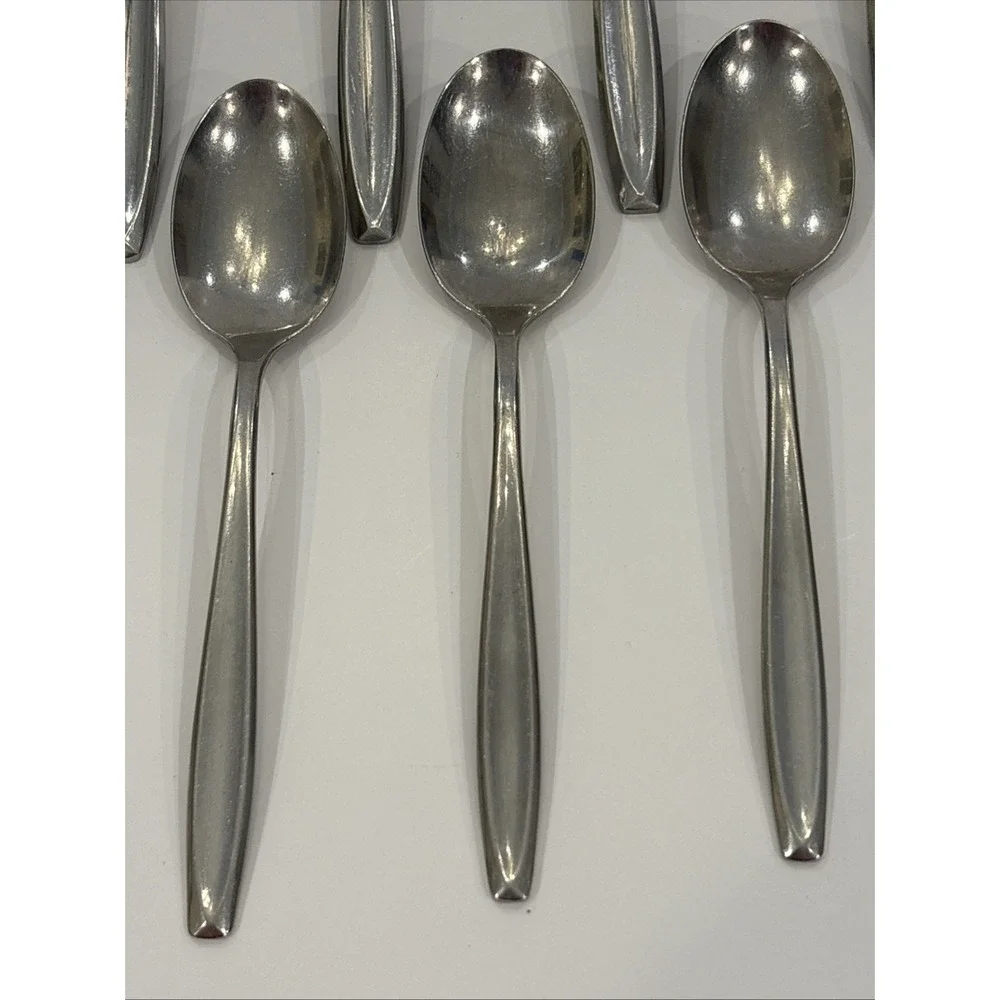 Insico International New Dawn 5 Teaspoons 4 Tablespoons Stainless Flatware Lot